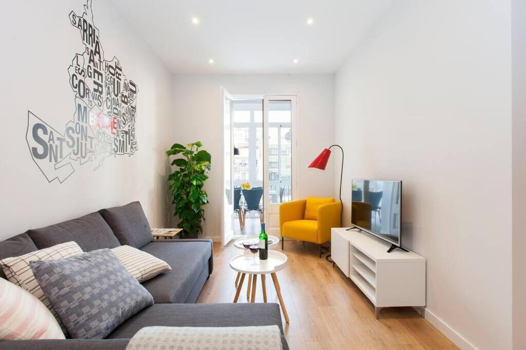 Beautiful 4Bd 4Ba Apartment In Eixample District Barcelona Exterior photo