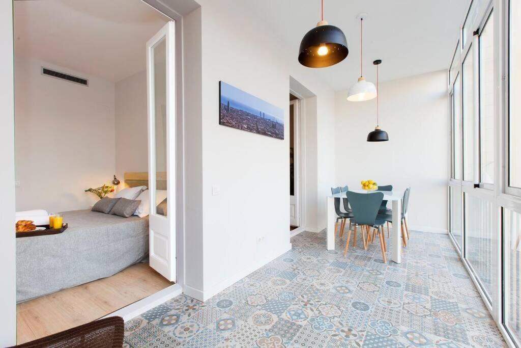 Beautiful 4Bd 4Ba Apartment In Eixample District Barcelona Exterior photo